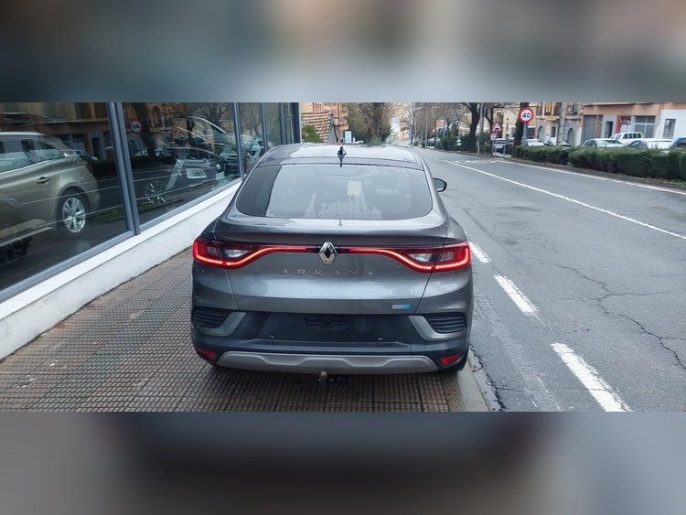 Renault Arkana 1.6 hybri 145cv foto 3